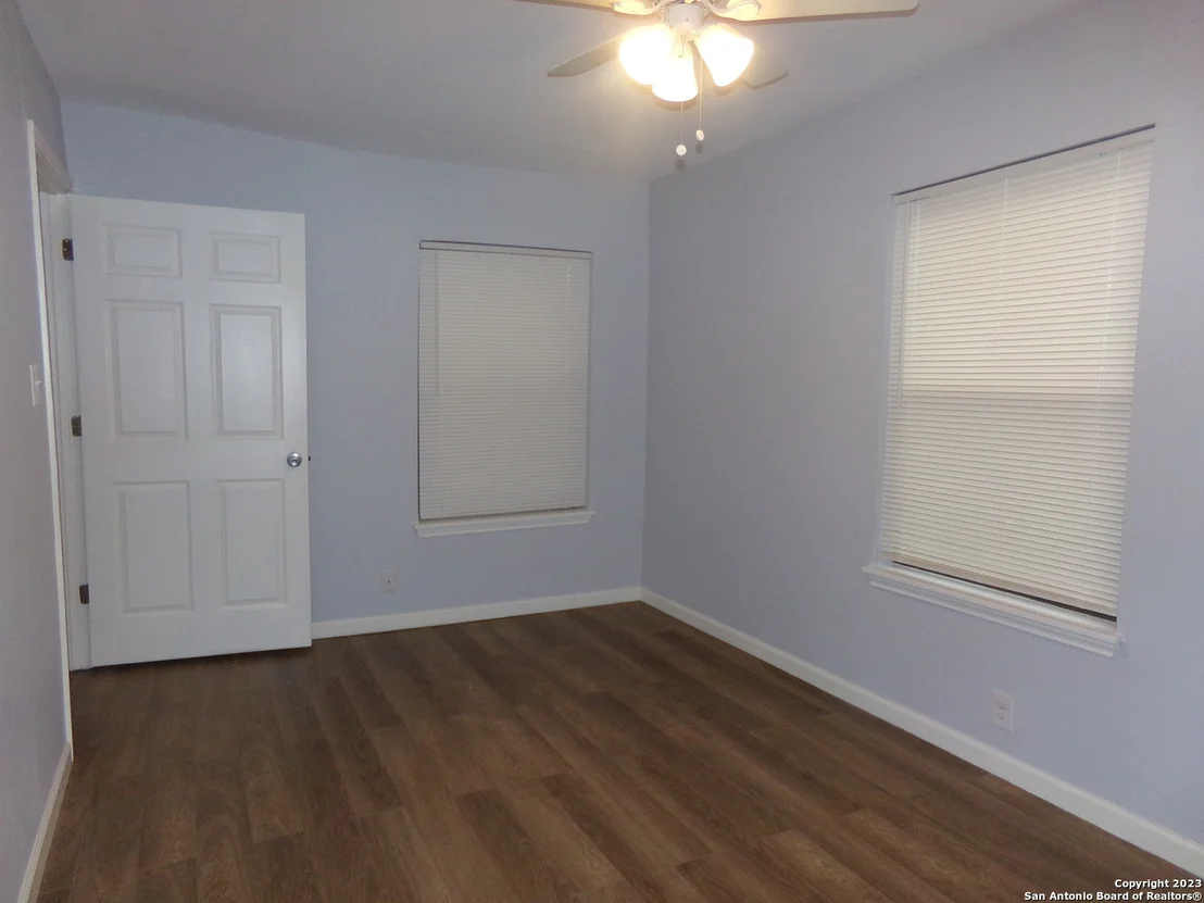 Photo of 735 ROCHAMBEAU