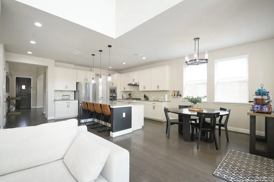 Photo of 2211 Abadeer Trl