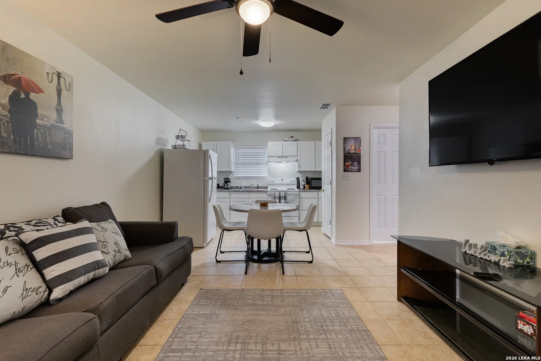 Photo of Unit UNIT24 at 391 Riverside