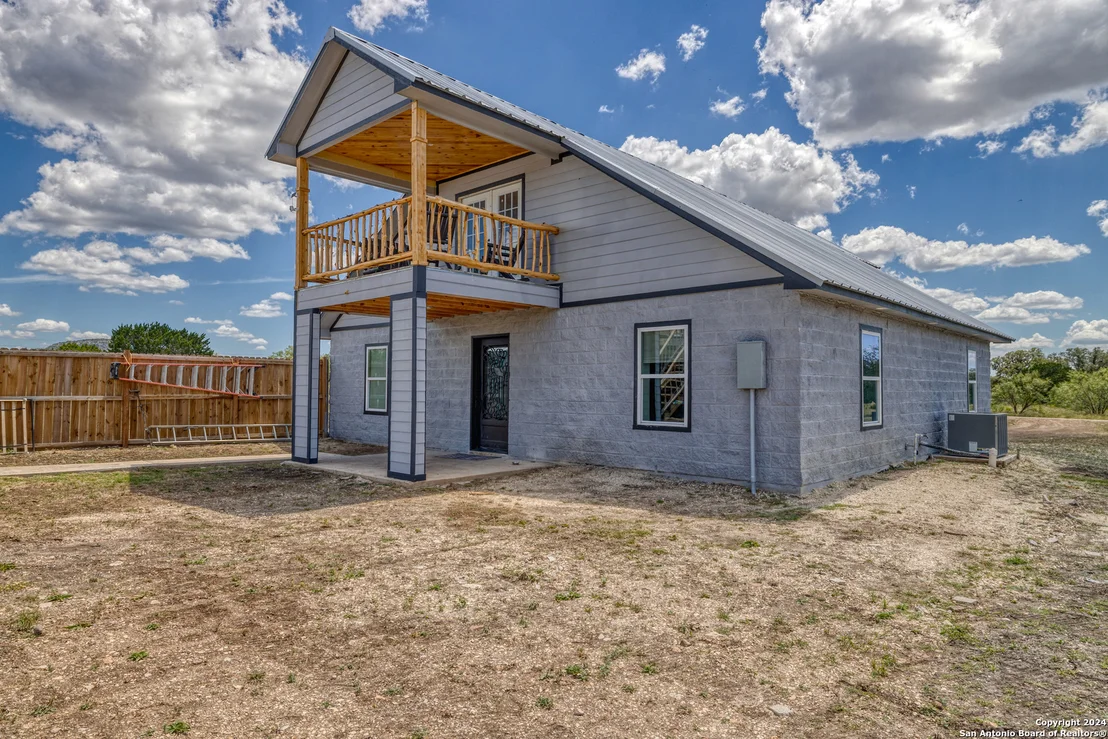 Photo of 136 Cardinal Drive