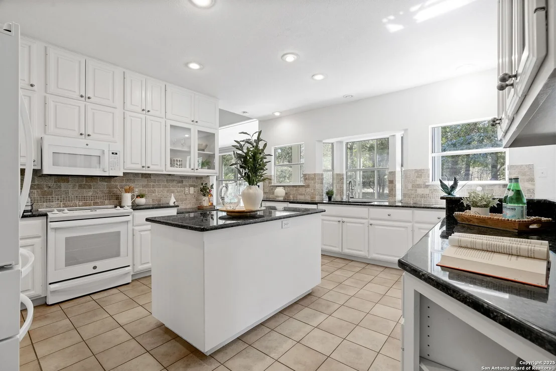 Photo of 814 Shepherd RD