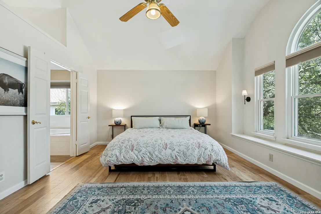 Photo of 18019 SUMMER KNOLL
