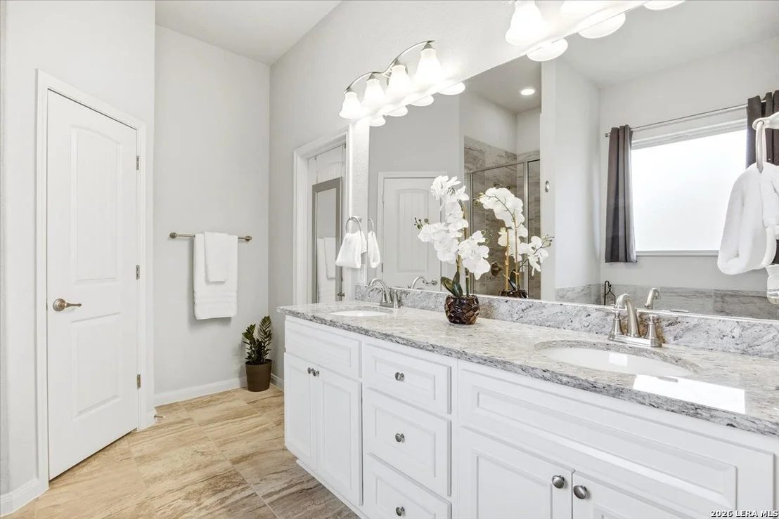 Photo of 24620 Ahava