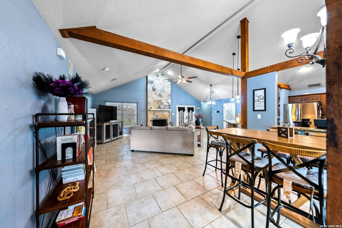 Photo of 552 Jacobs Ln