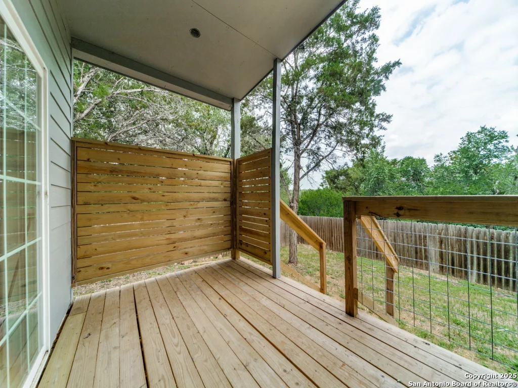 Photo of 651 RIVER VIEW DR