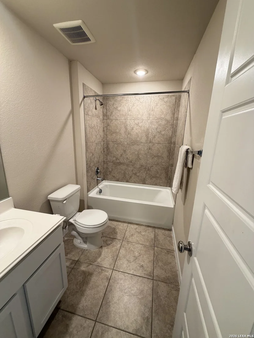 Photo of 810 Retama