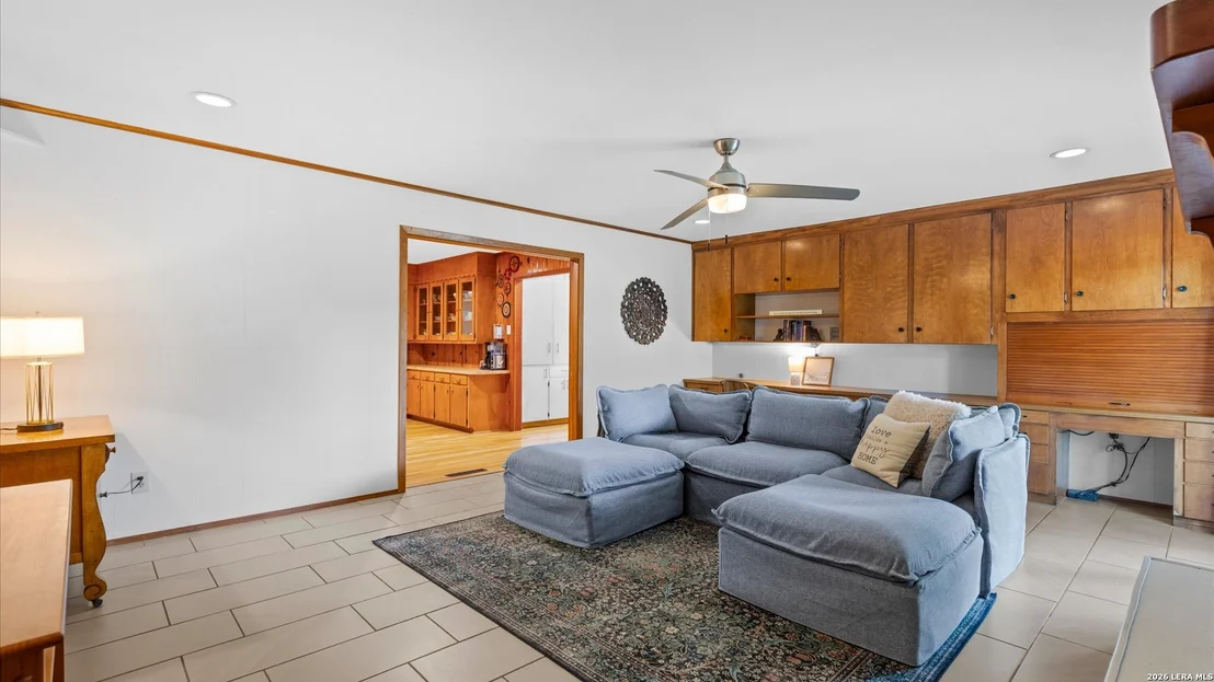 Photo of 546 PARKVIEW BLVD