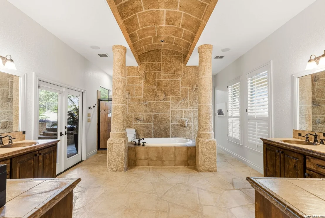 Photo of 8339 Settlers Peak