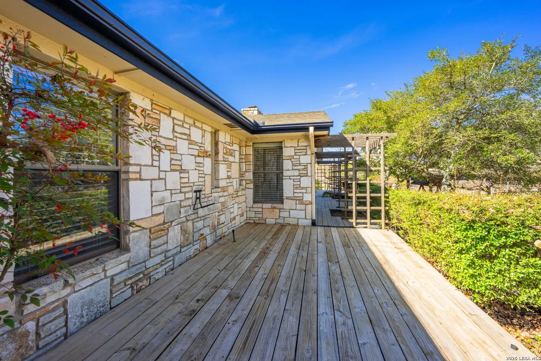 Photo of 100 Riverhill Blvd