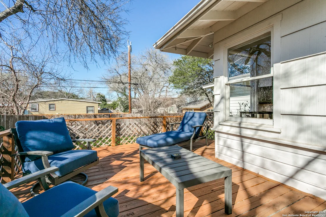 Photo of 447 Harmon