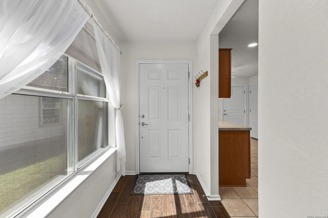 Photo of 4911 Sky Oaks