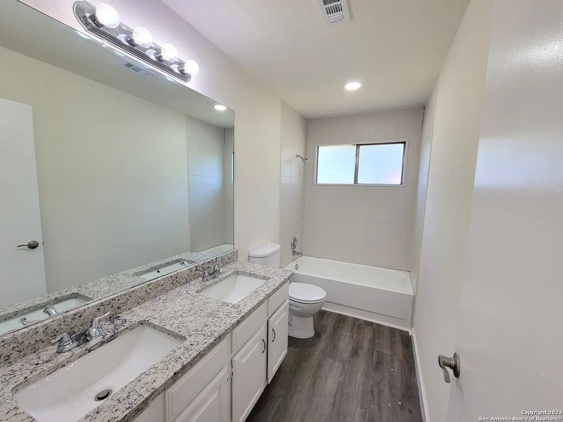 Photo of 6810 RAINTREE PATH
