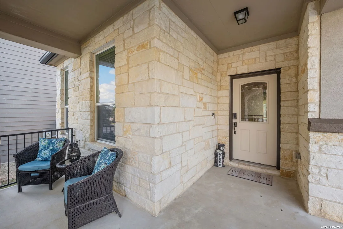 Photo of 425 LANDMARK FLS