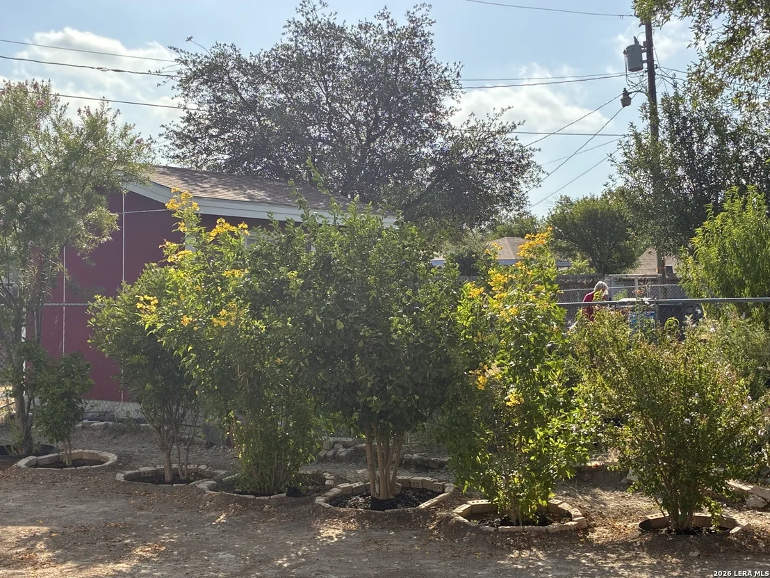 Photo of 1234 Zarate
