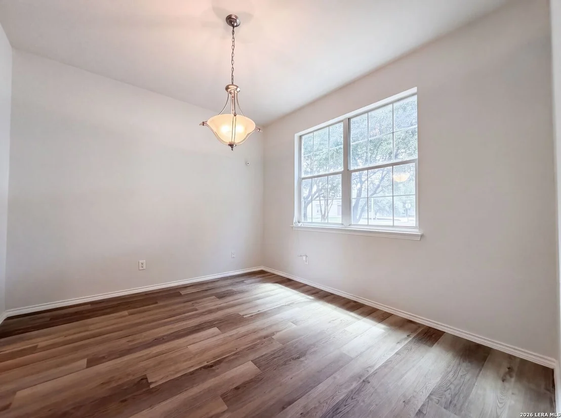 Photo of 3765 Columbia