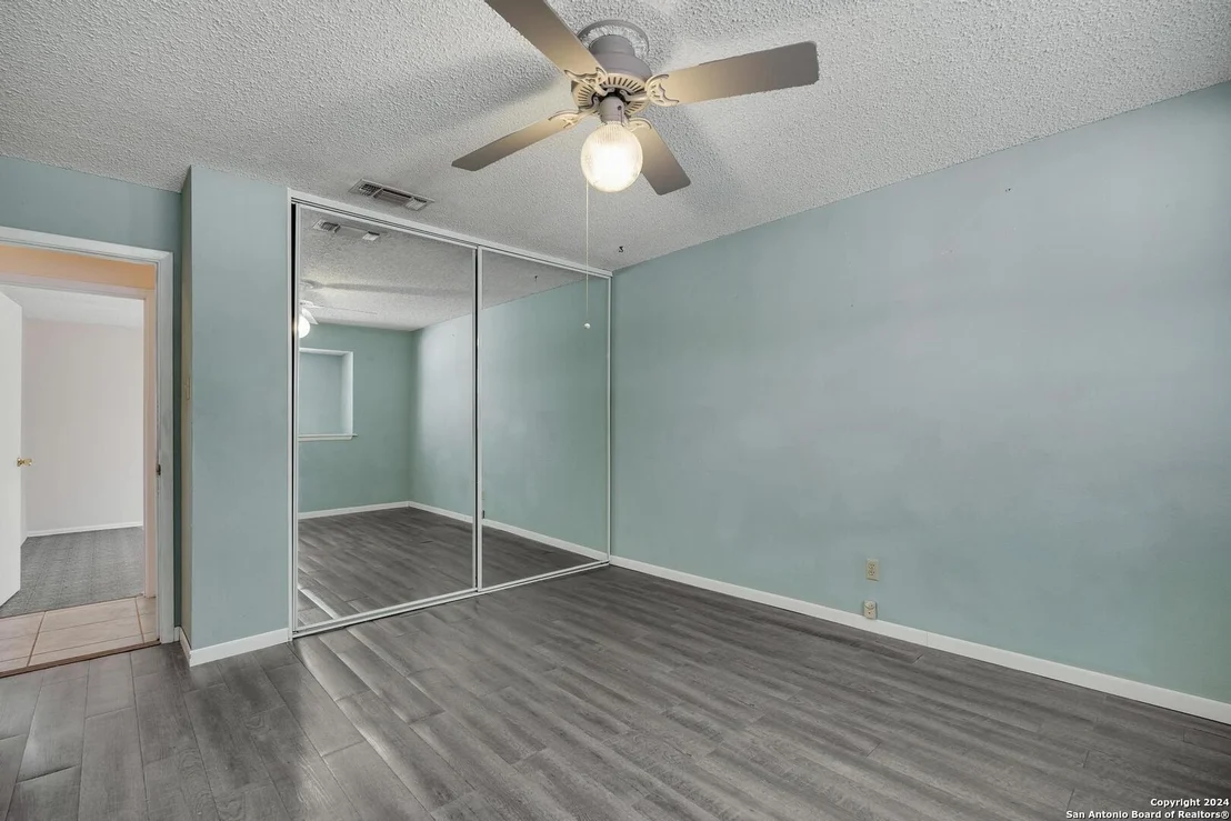 Photo of 3334 Meadow