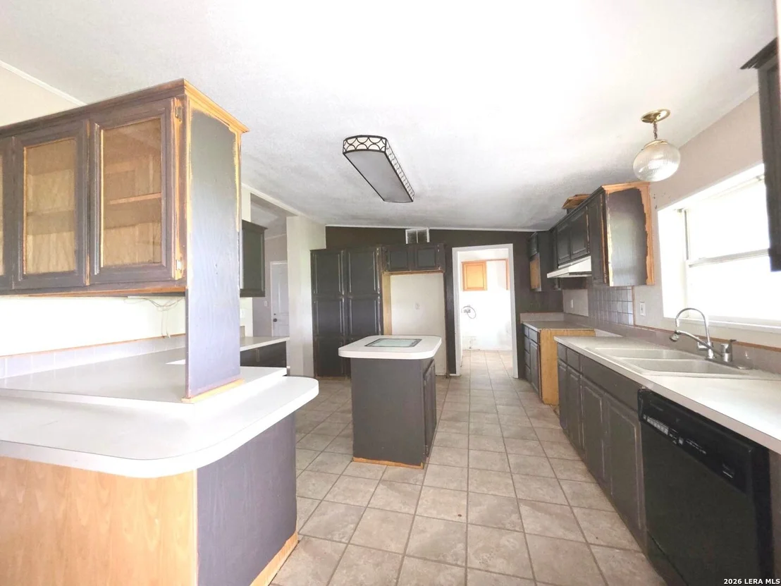 Photo of 635 E Ditto Rd