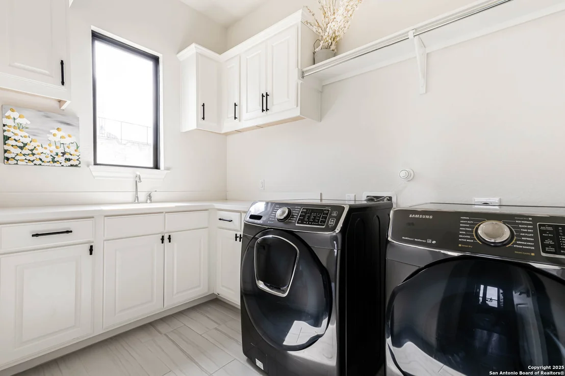 Photo of 8027 Vanity Hill