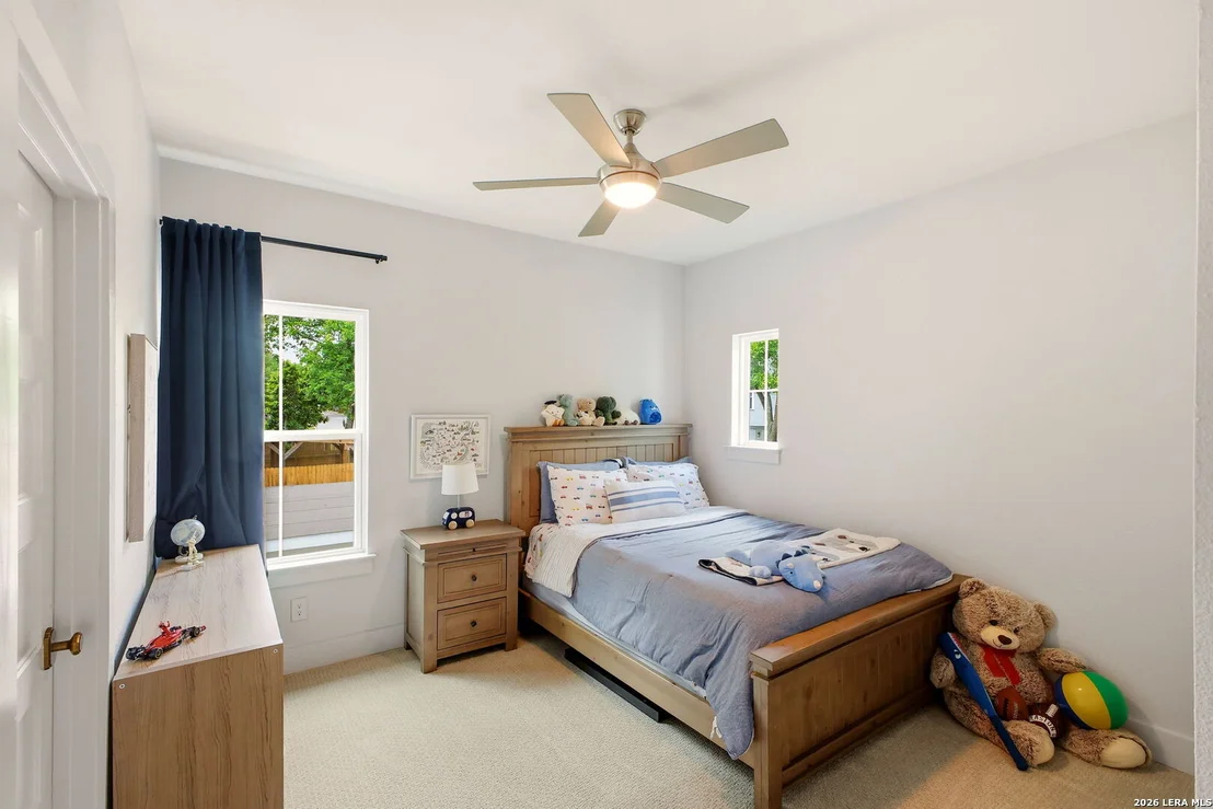 Photo of 301 OGDEN LN