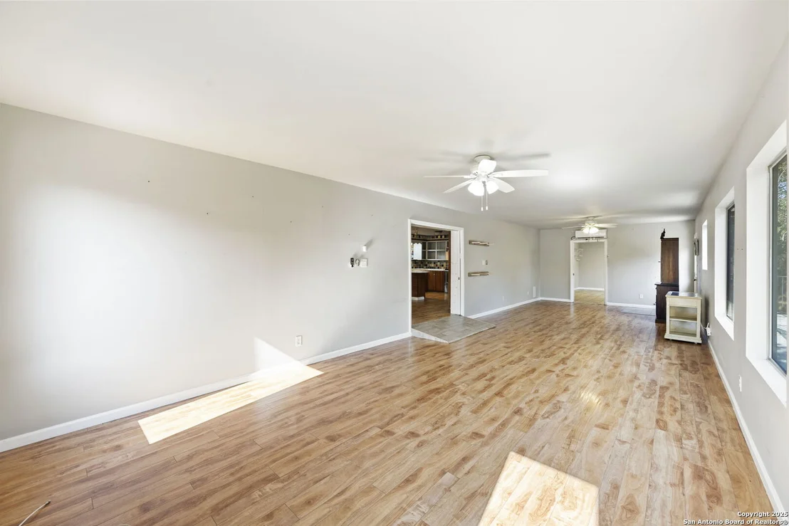 Photo of 835 Tecumseh