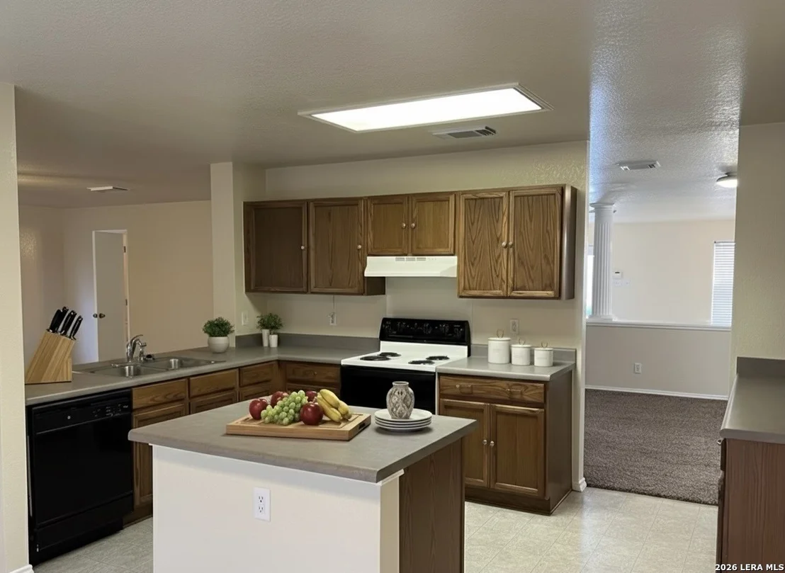 Photo of 7405 Forest Edge