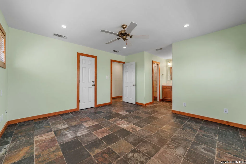 Photo of 309 Burney