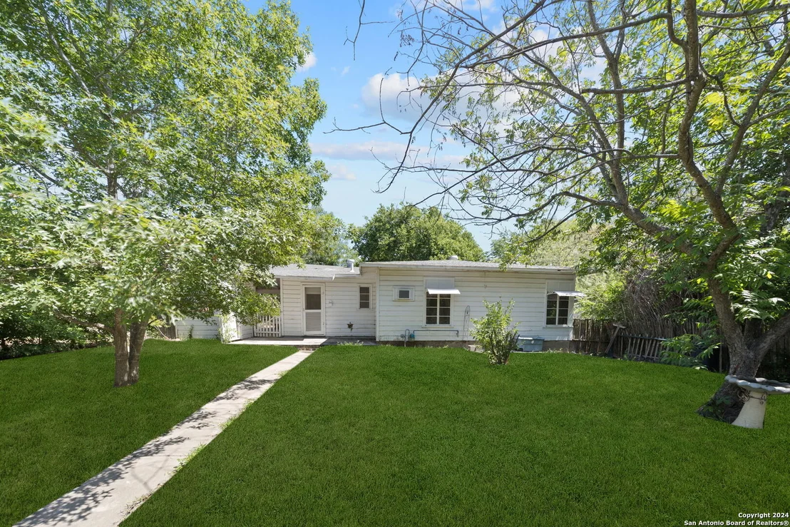 Photo of 434 Sumner Dr