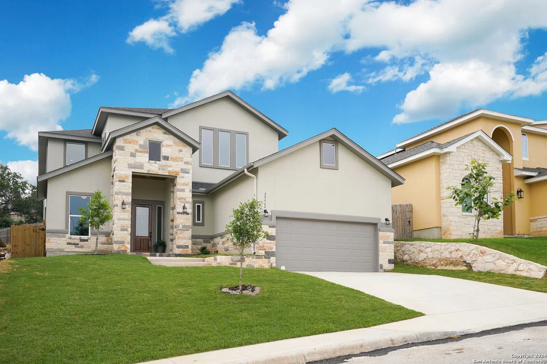 Photo of 24422 Canyon Row