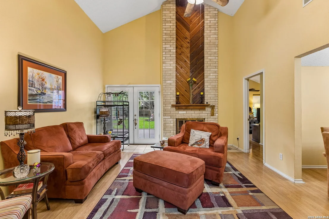 Photo of 14902 Oak Summit