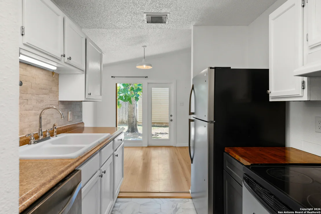 Photo of 6248 Valley Queen