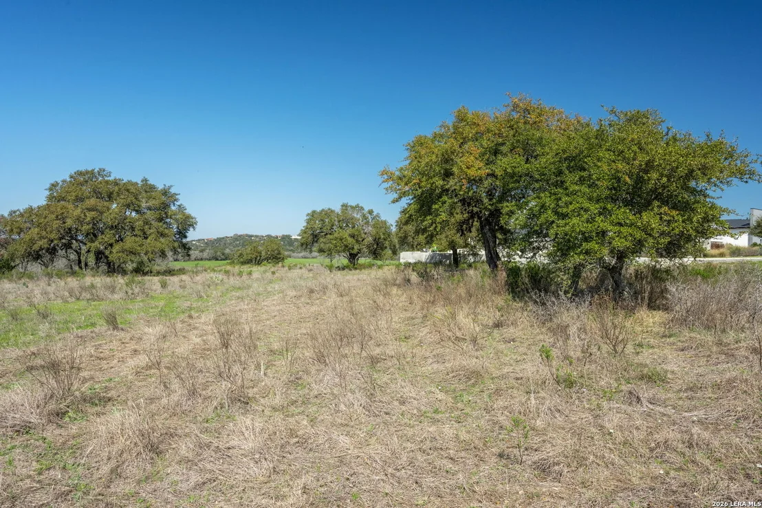 Photo of 365 RIVER CLIFF PL