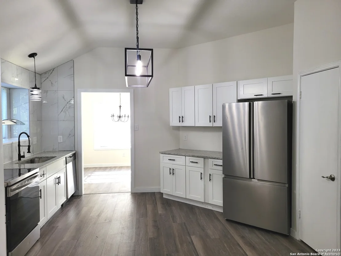Photo of 6810 RAINTREE PATH