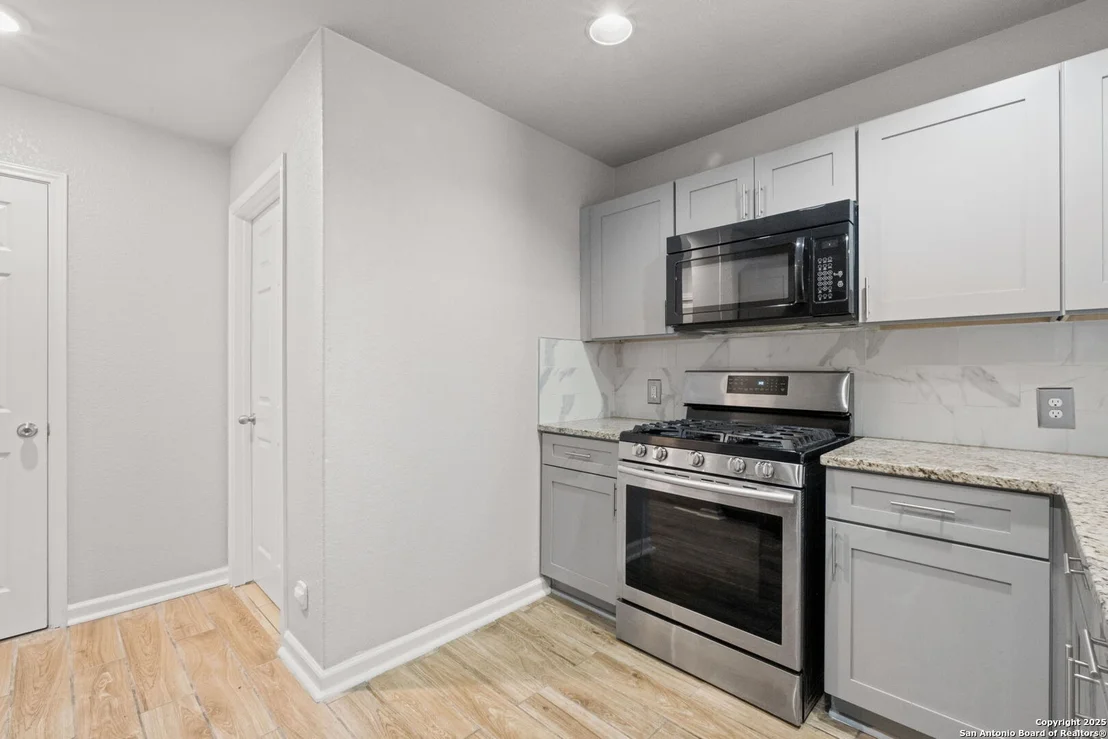 Photo of 2326 Camberly