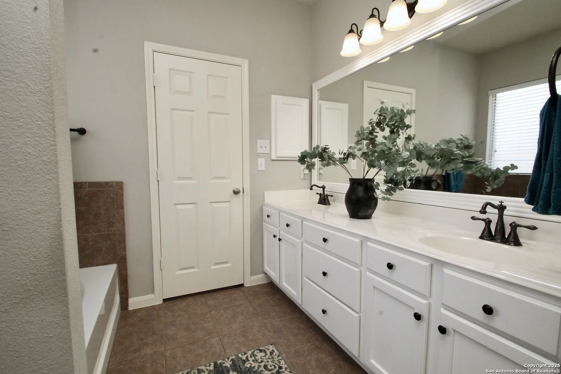 Photo of 249 Comanche Trail