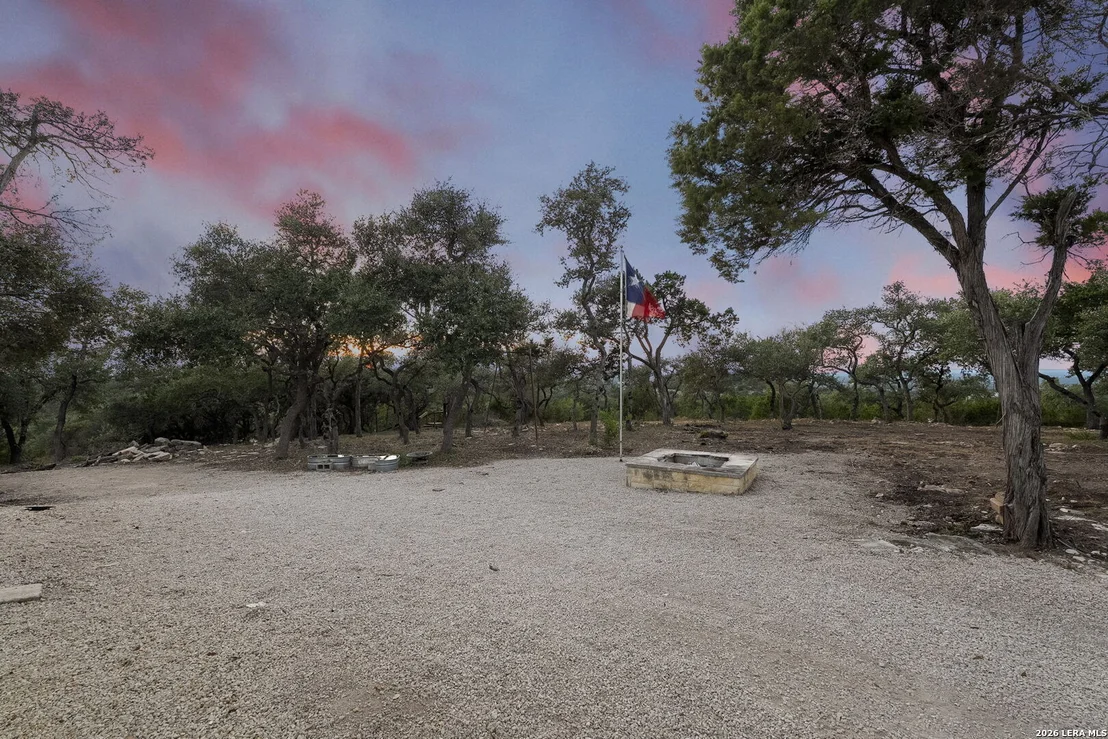 Photo of 34 SUN VALLEY DR
