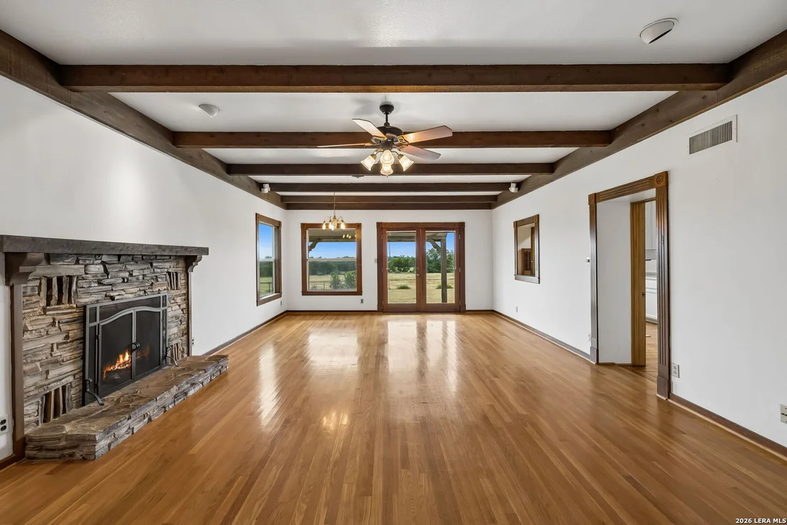 Photo of 48 Holiday Rd