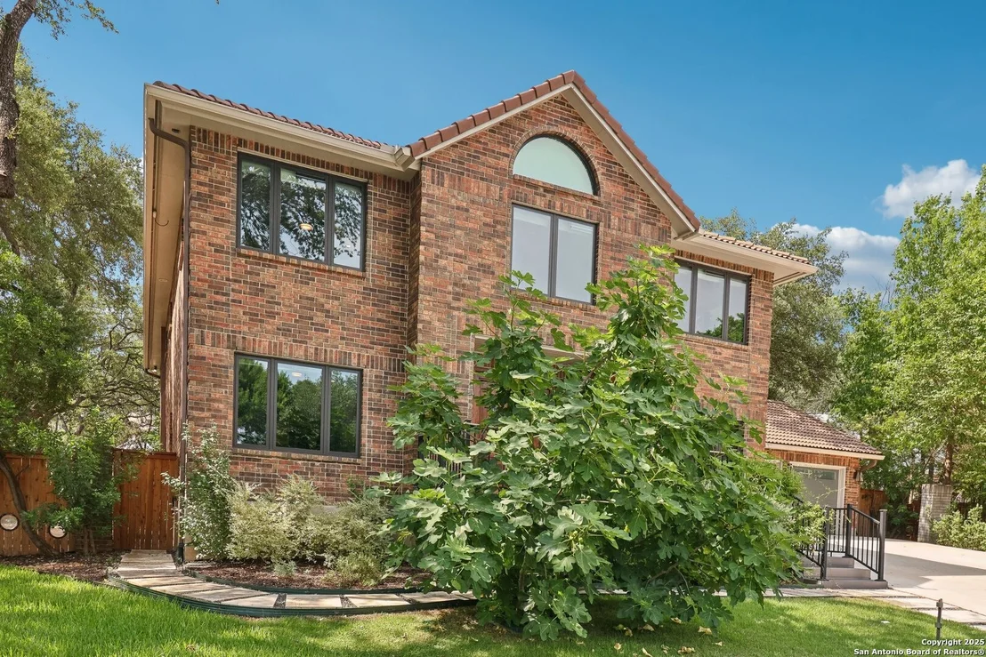 Photo of 3902 Creek Pt