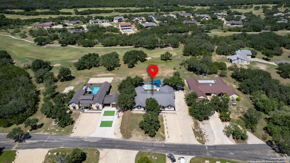 Photo of 989 Mountain Valley Drive