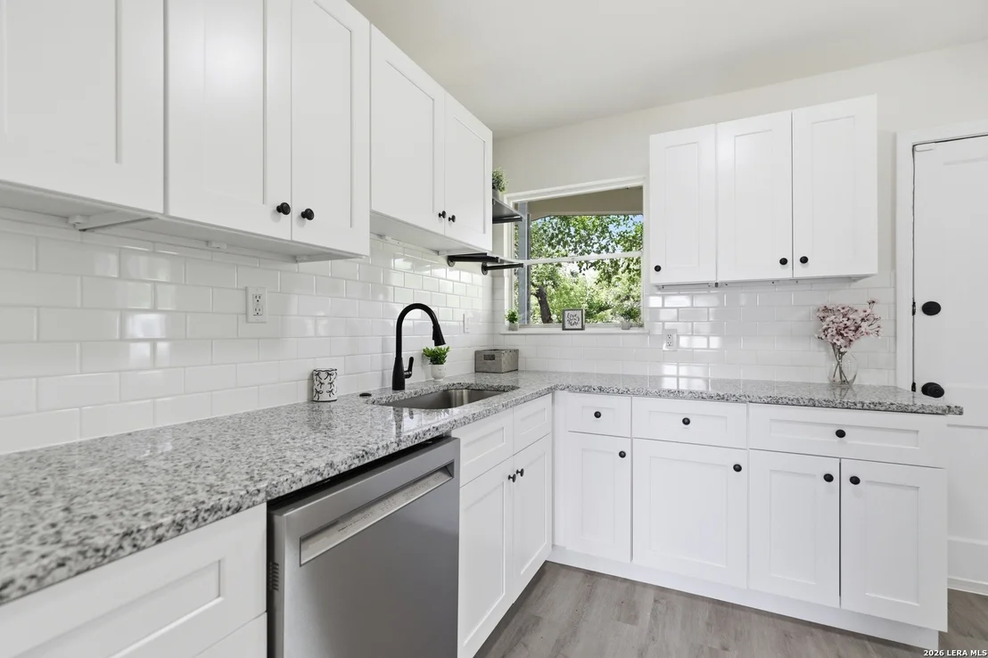 Photo of 123 CHADWICK DR