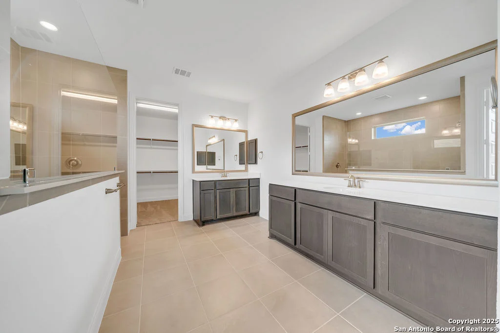 Photo of 5306 Guston Hall