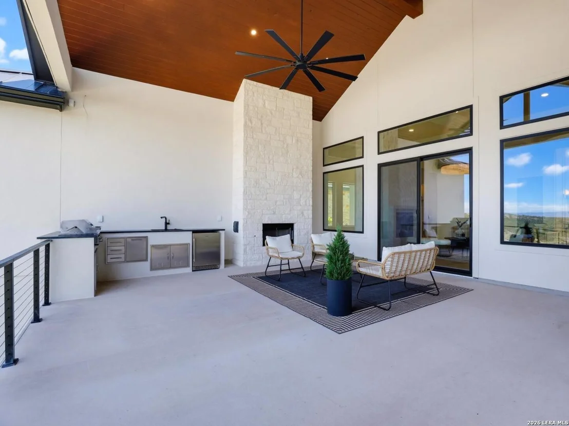 Photo of 142 PARADISE PT