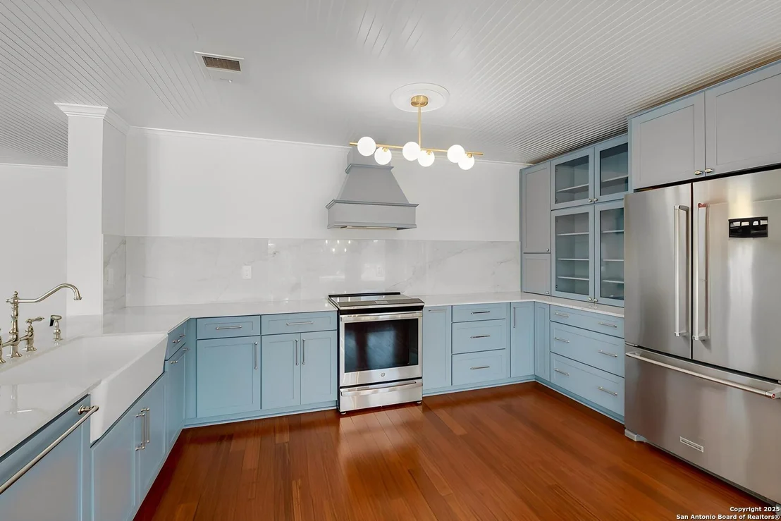 Photo of 15410 Tamaron
