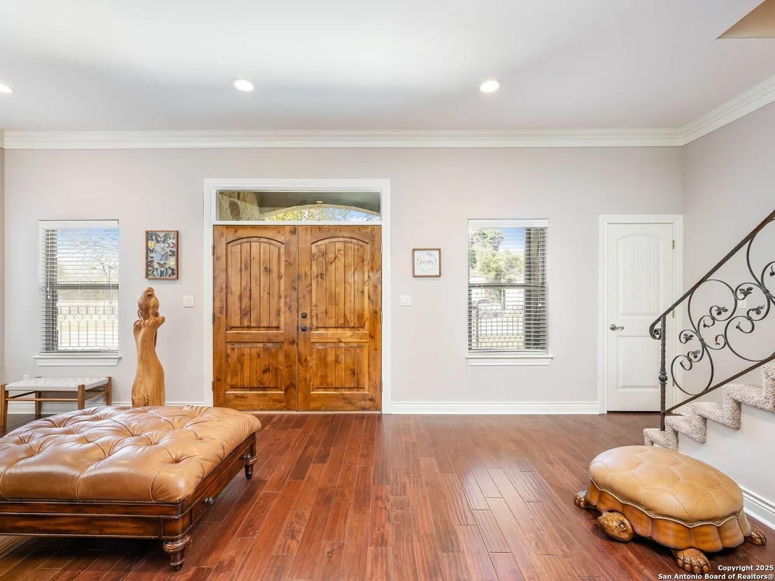 Photo of 705 RIDGEROAD DR