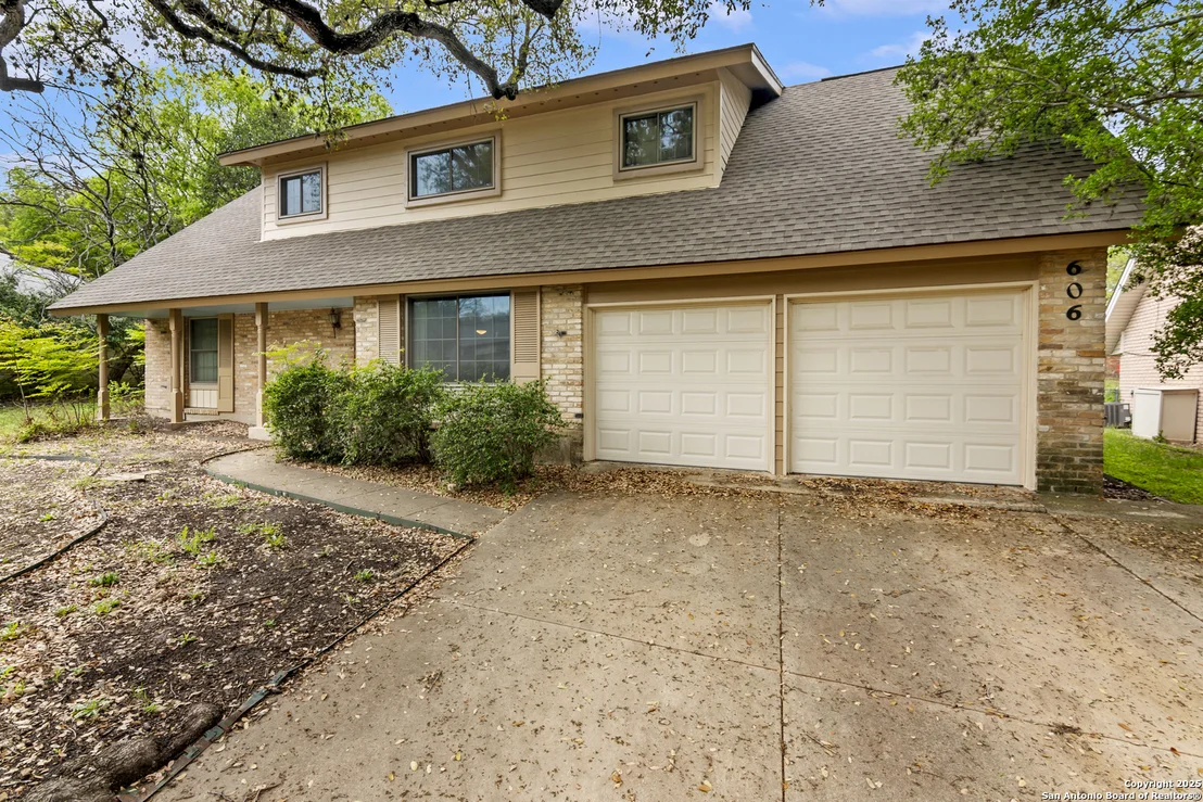 Photo of 606 Serenade