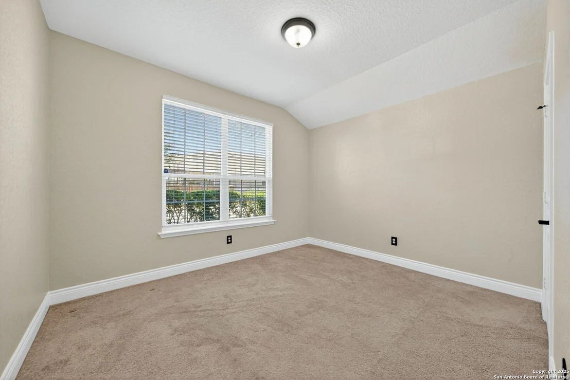 Photo of 27510 valle verde