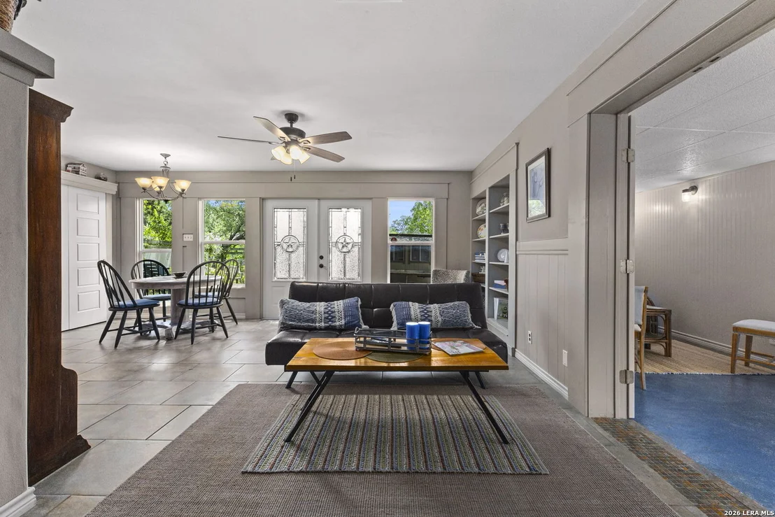 Photo of 346 RAINBOW DR