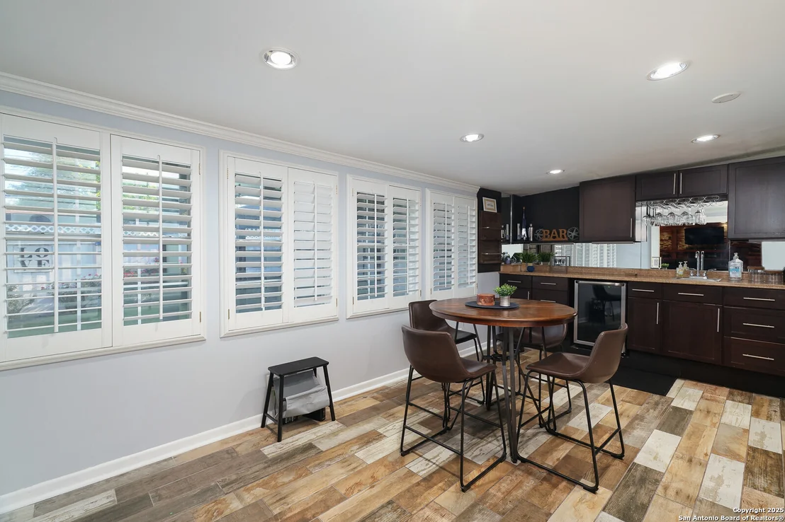 Photo of 311 Redcliff