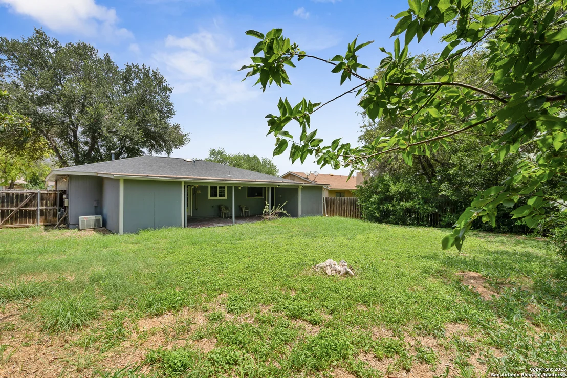 Photo of 9814 Mill River