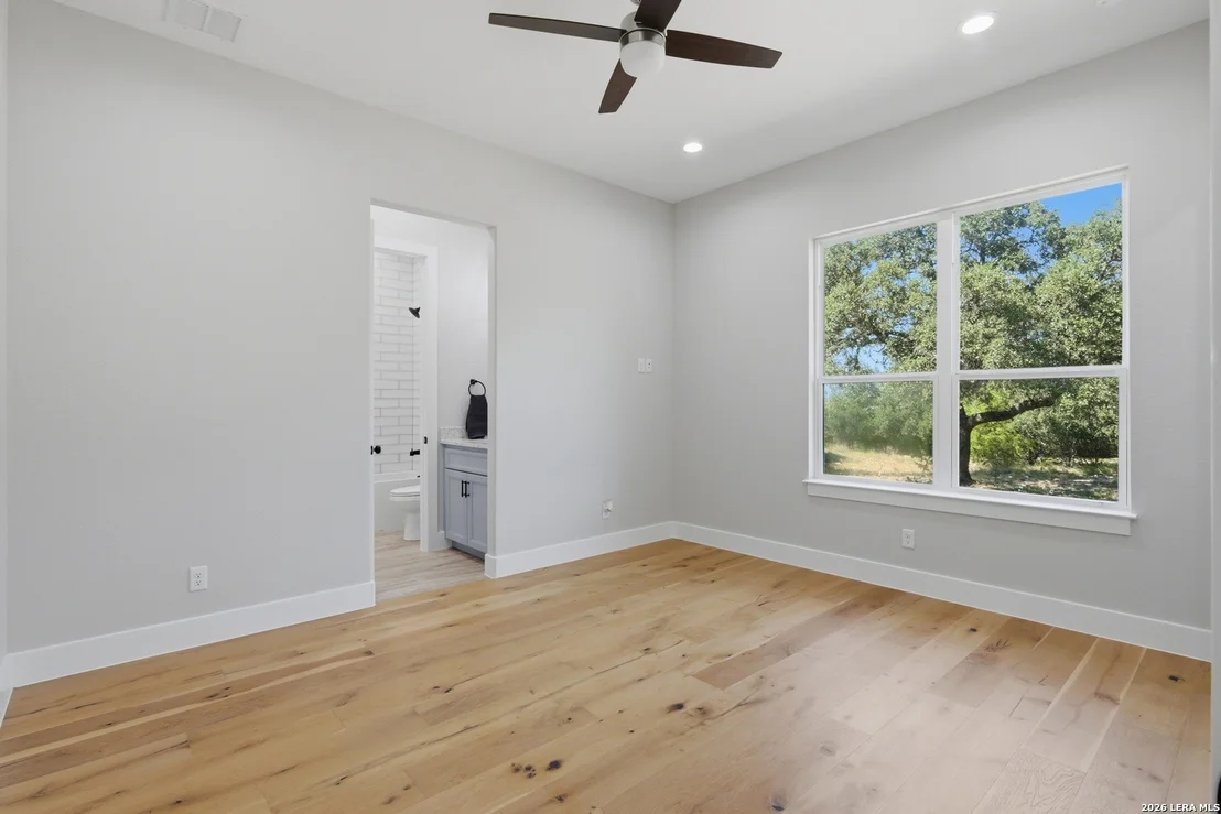 Photo of 208 RIVER RDG