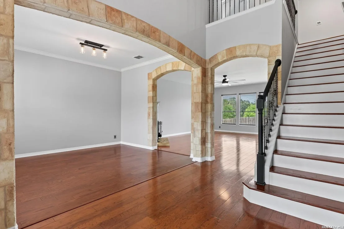 Photo of 8206 VALLEY WL